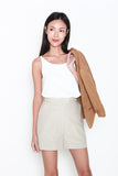Laura Shorts in Wheat