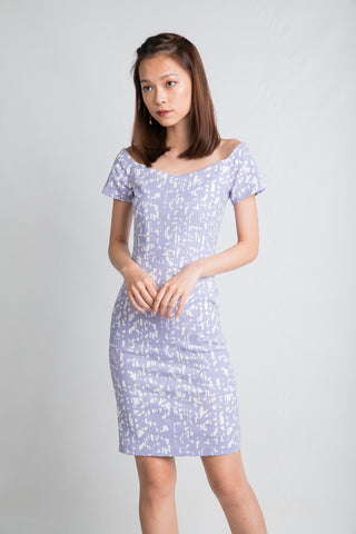 Ava Off Shoulder Prints Dress In Lilac