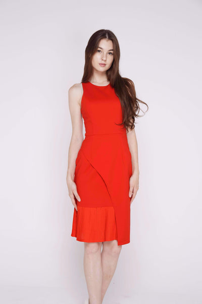 Ria Side Fold Pleated Midi In Red