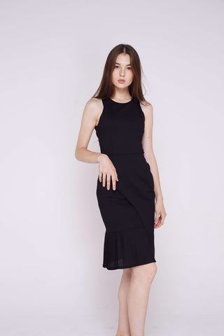 Ria Side Fold Pleated Midi In Black